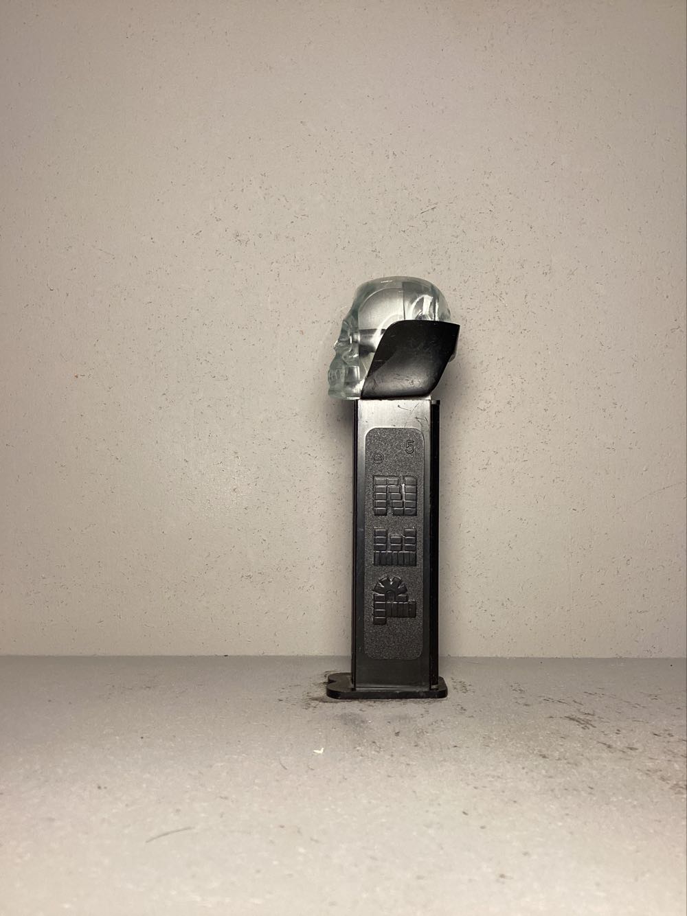 Halloween- Skull B - Holiday pez collectible - Main Image 4