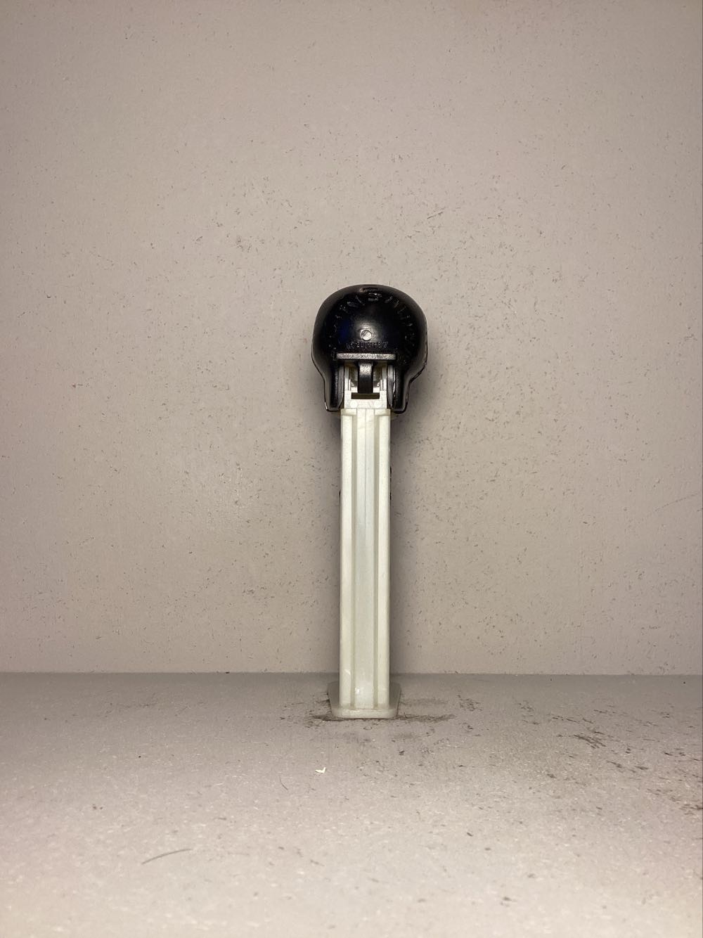 Halloween- Skull C - Holiday pez collectible - Main Image 3