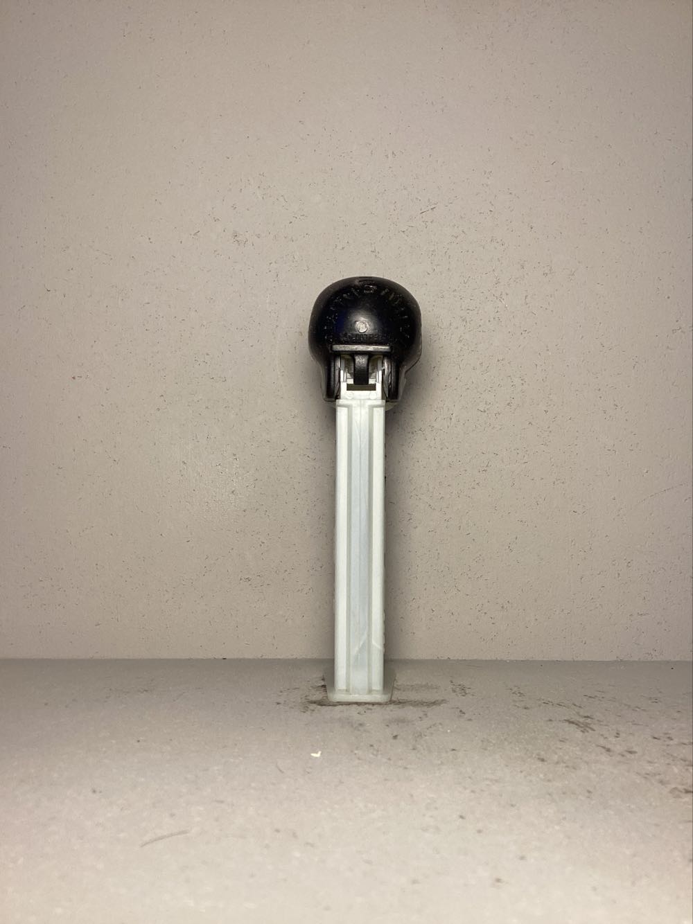 Halloween- Skull C - Holiday pez collectible - Main Image 3