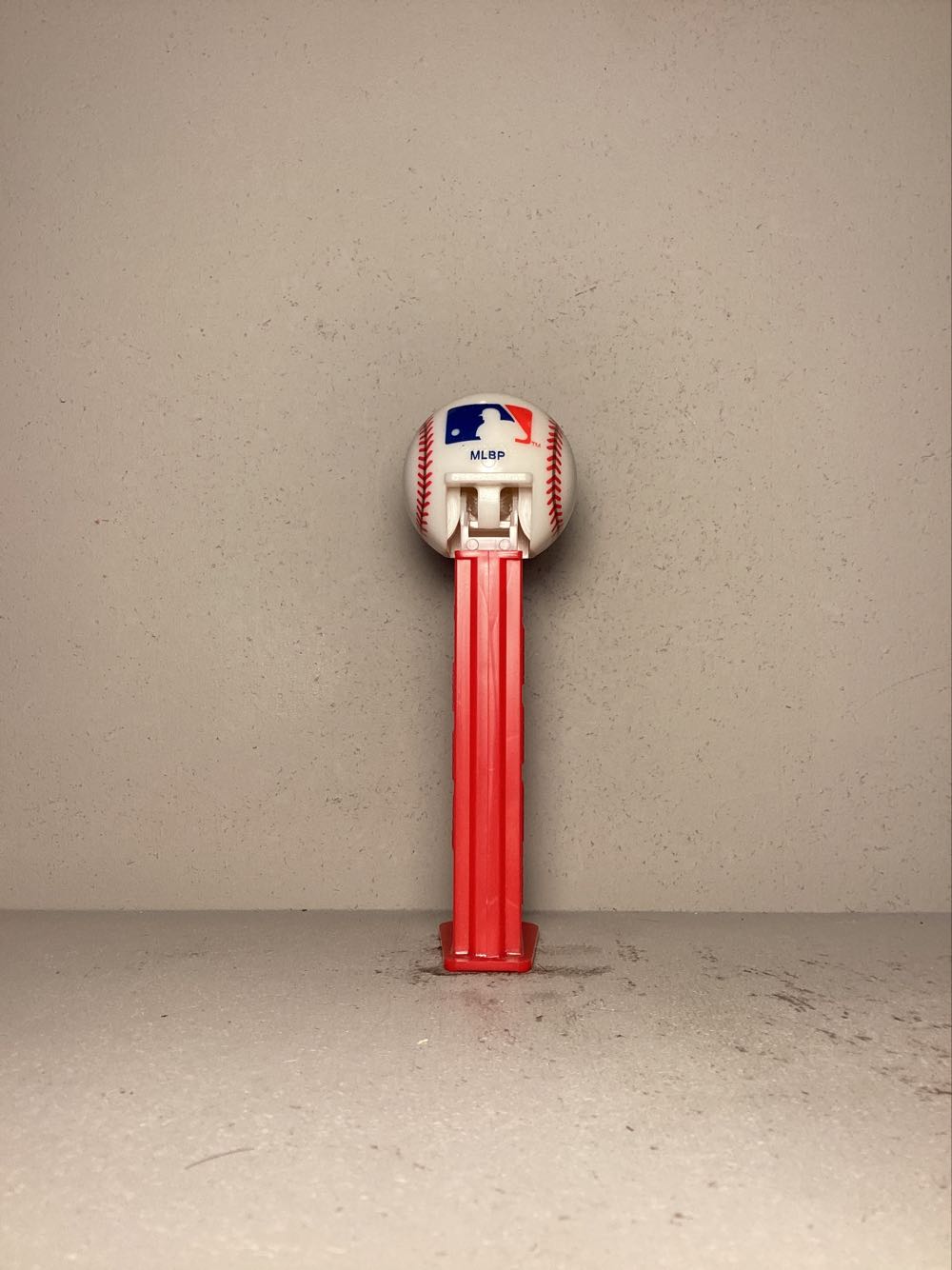 Baseball- MLB Cincinnati Reds Baseball - Sports pez collectible - Main Image 3