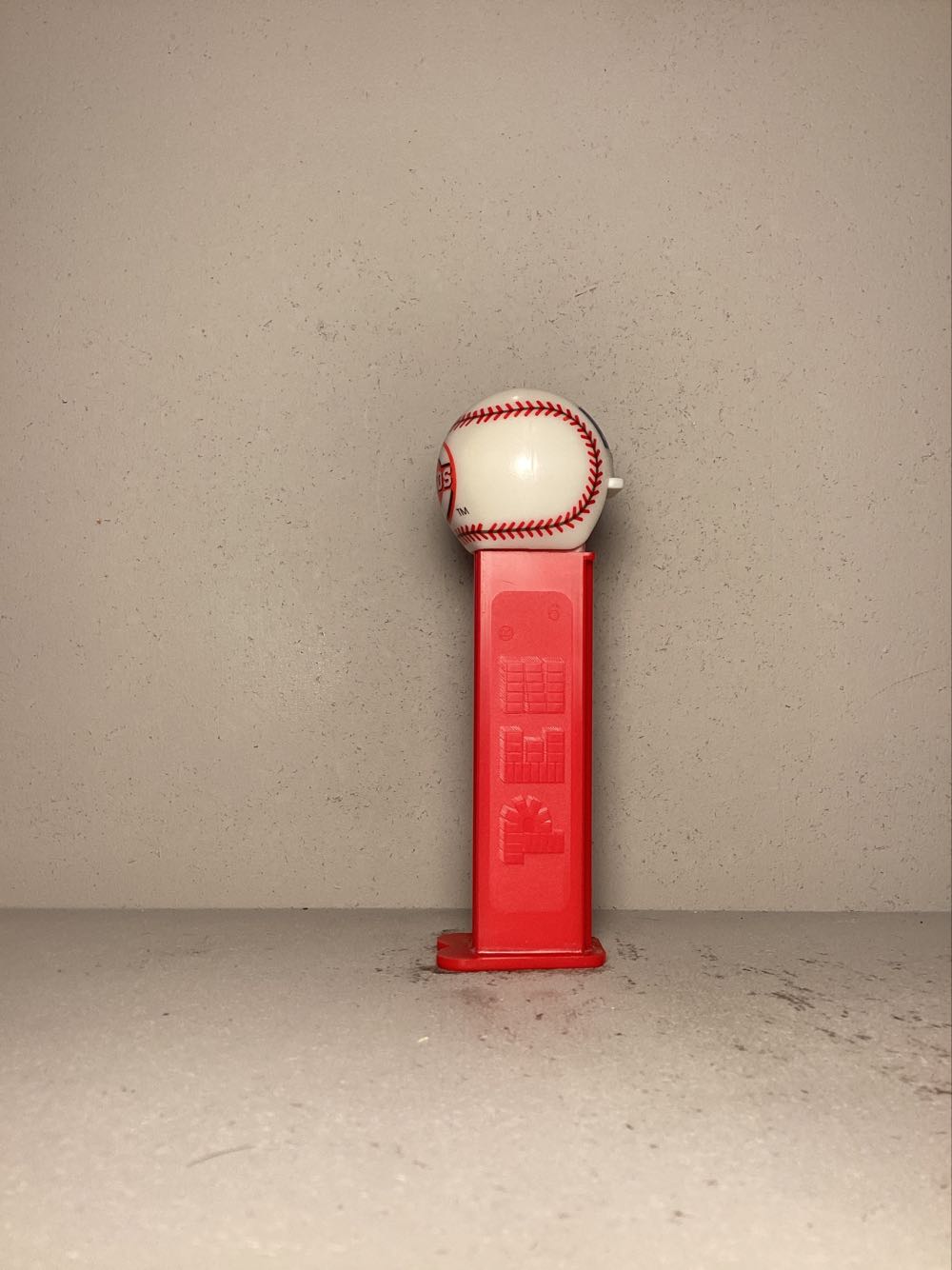 Baseball- MLB Cincinnati Reds Baseball - Sports pez collectible - Main Image 4