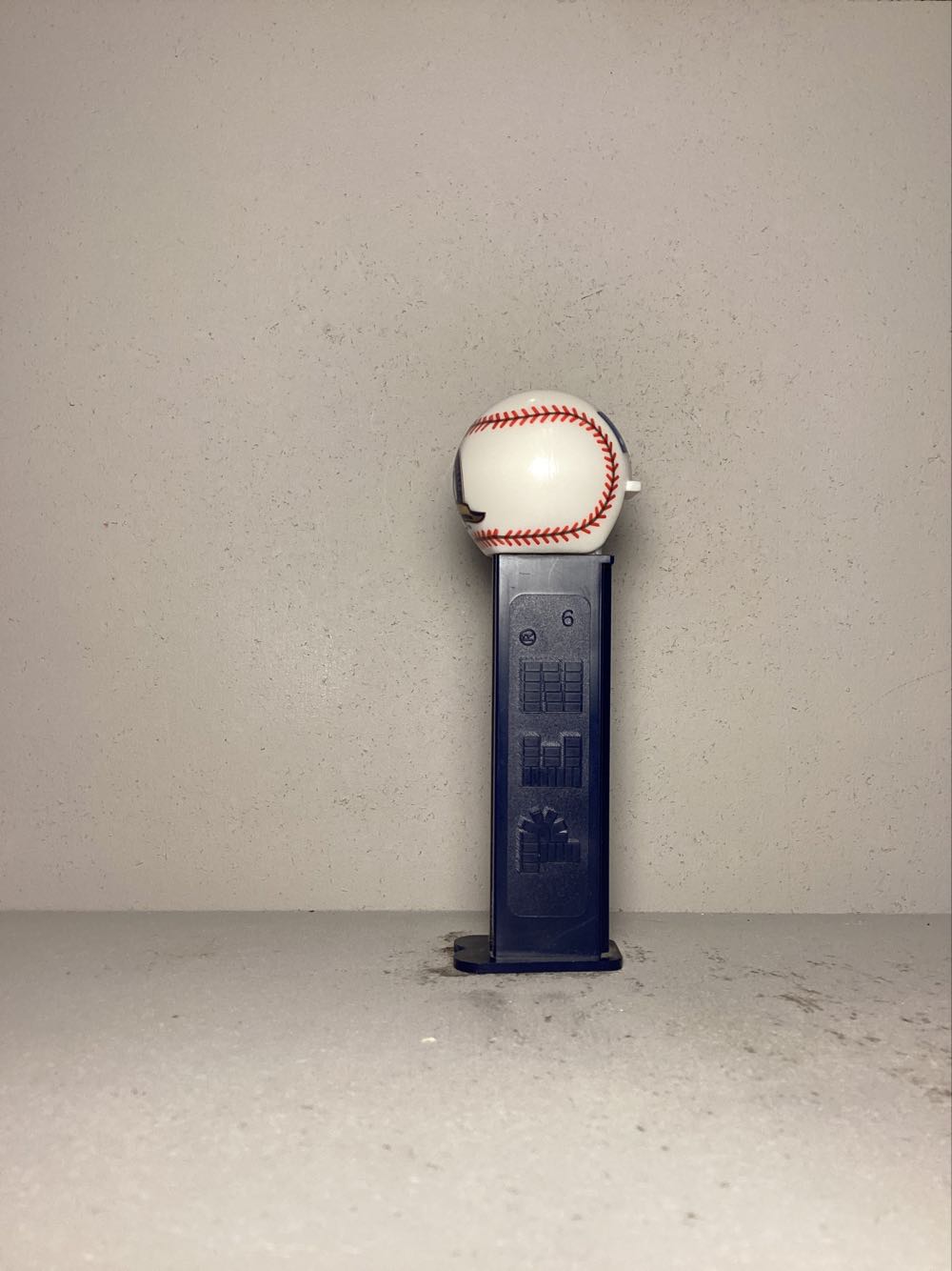 Baseball- MLB New York Yankees- 27 World Champions Baseball - Sports pez collectible - Main Image 4