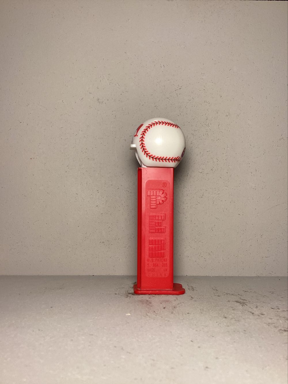 Baseball- MLB St. Louis Cardinals Baseball  - Sports pez collectible - Main Image 2