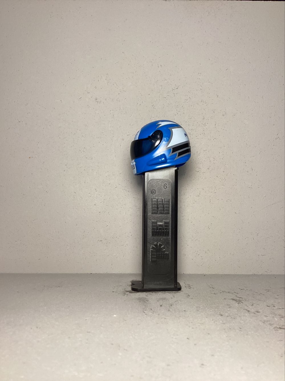 Nascar- Helmets - Sports pez collectible - Main Image 4