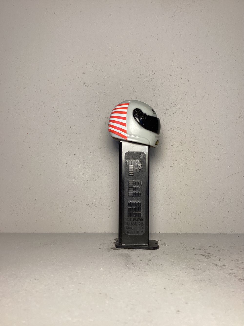 Nascar- Helmets - Sports pez collectible - Main Image 2