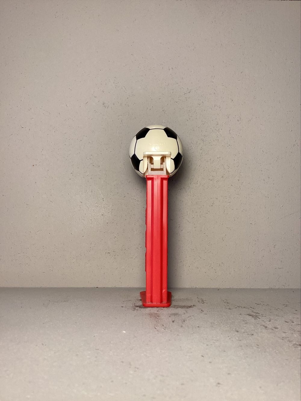 Soccer- Football Club (European Soccer- UK) - Sports pez collectible - Main Image 3