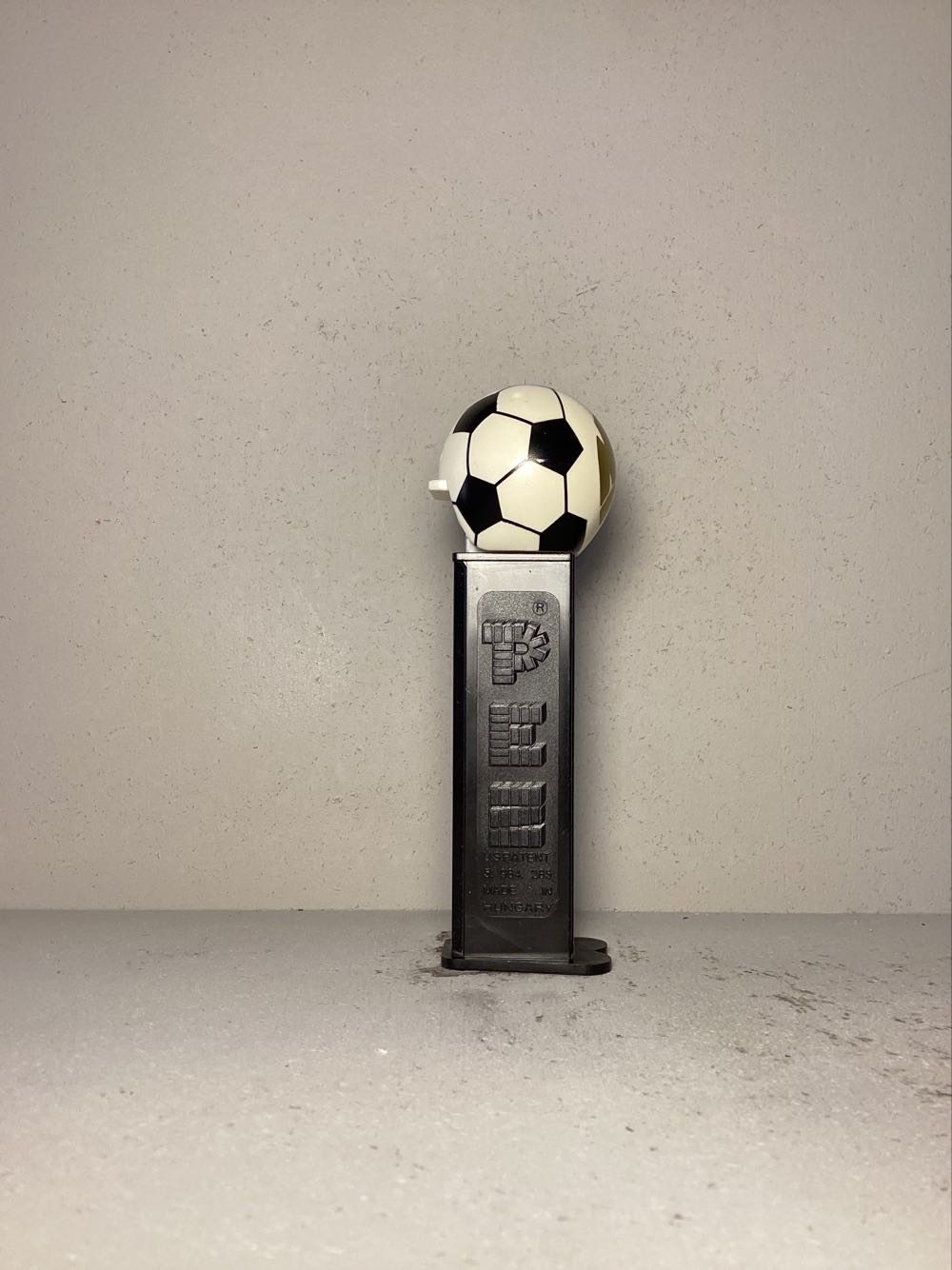 Soccer- Football Club (European Soccer- UK) - Sports pez collectible - Main Image 2