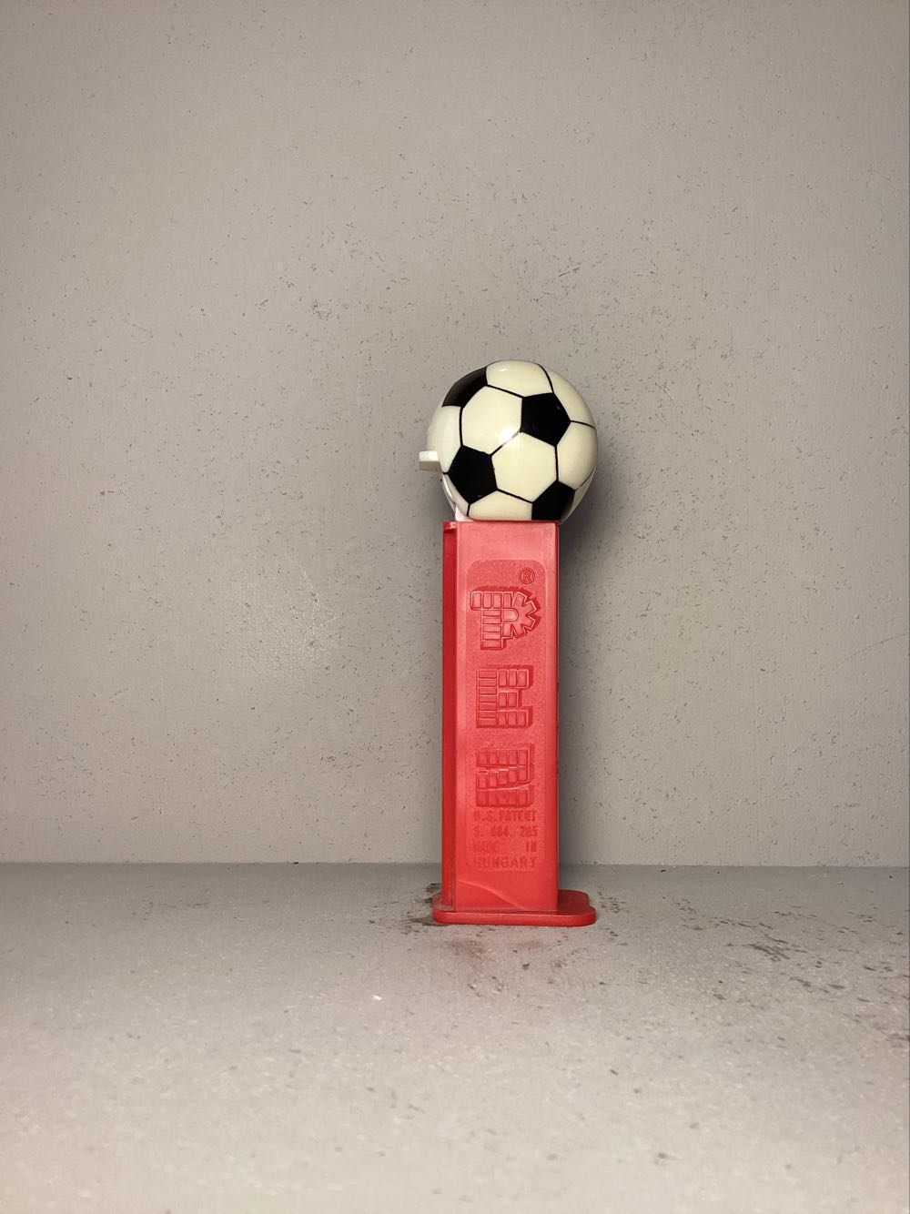 Soccer- Miscellaneous- Soccer - Sports pez collectible - Main Image 2