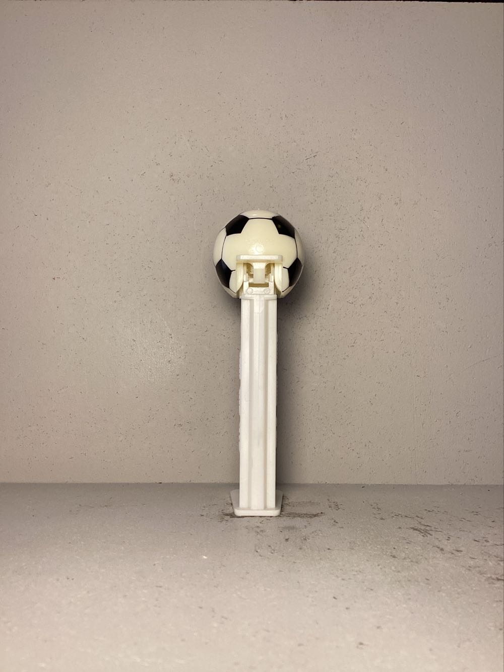 Soccer- Miscellaneous- Soccer - Sports pez collectible - Main Image 3