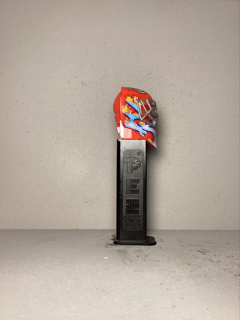 Hockey- NHL Hockey - Sports pez collectible - Main Image 2