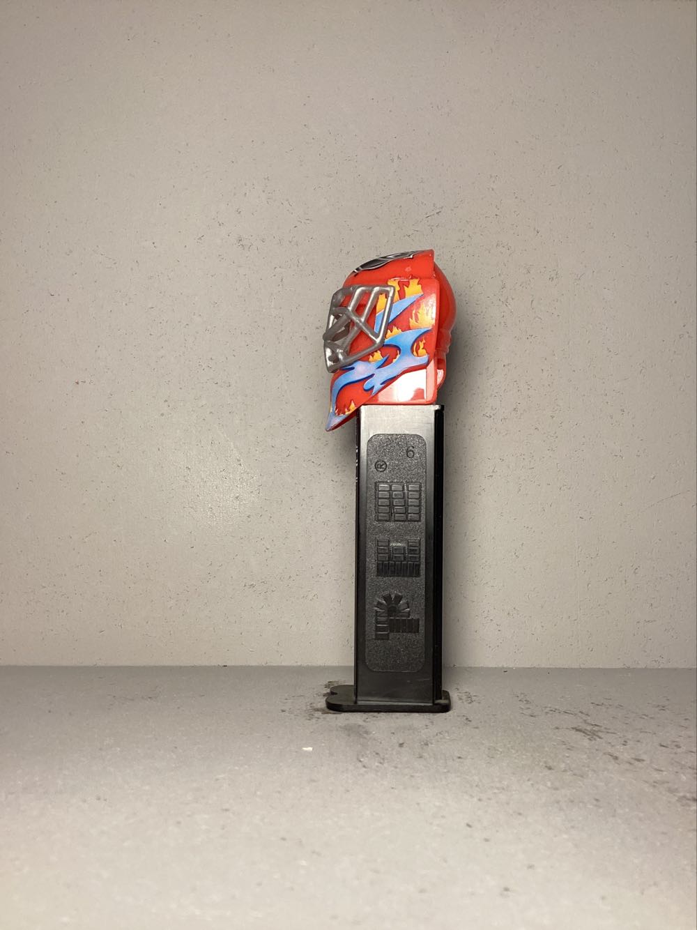 Hockey- NHL Hockey - Sports pez collectible - Main Image 4