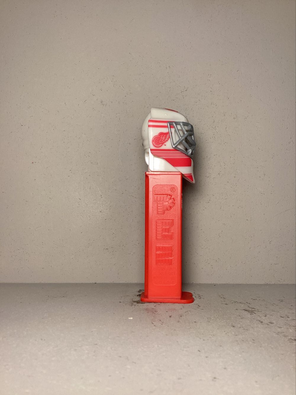 Hockey- NHL Hockey Team Masks - Sports pez collectible - Main Image 2