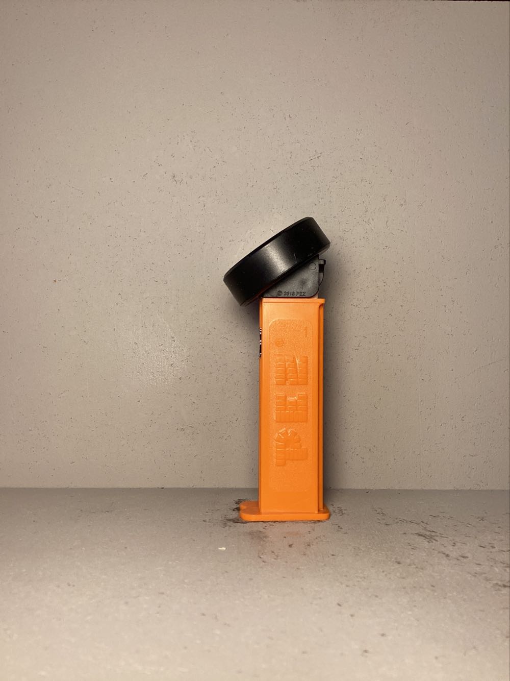 Hockey- NHL Hockey- Hockey Puck - Sports pez collectible - Main Image 4