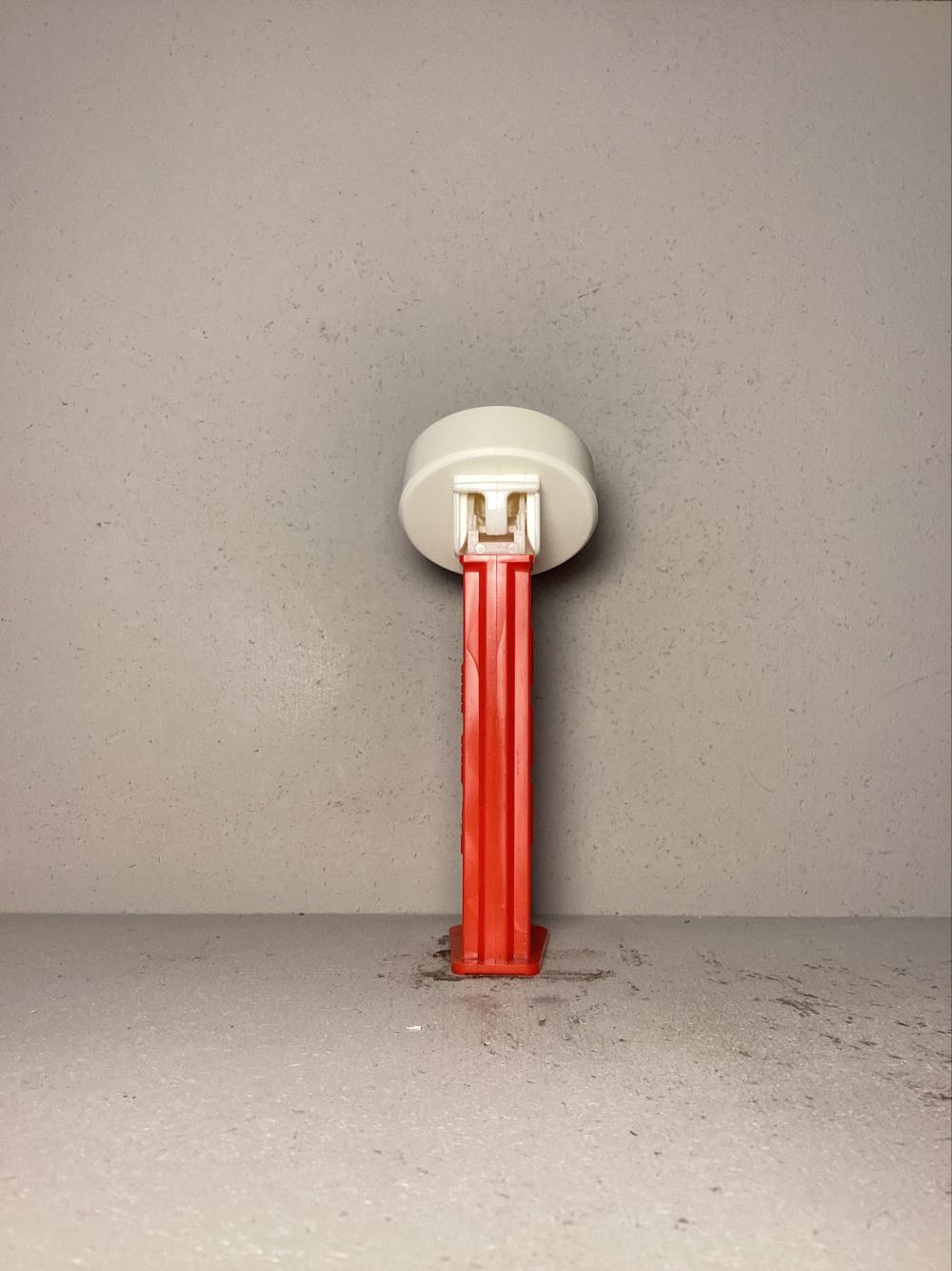 Hockey- Miscellaneous Pucks - Sports pez collectible - Main Image 3