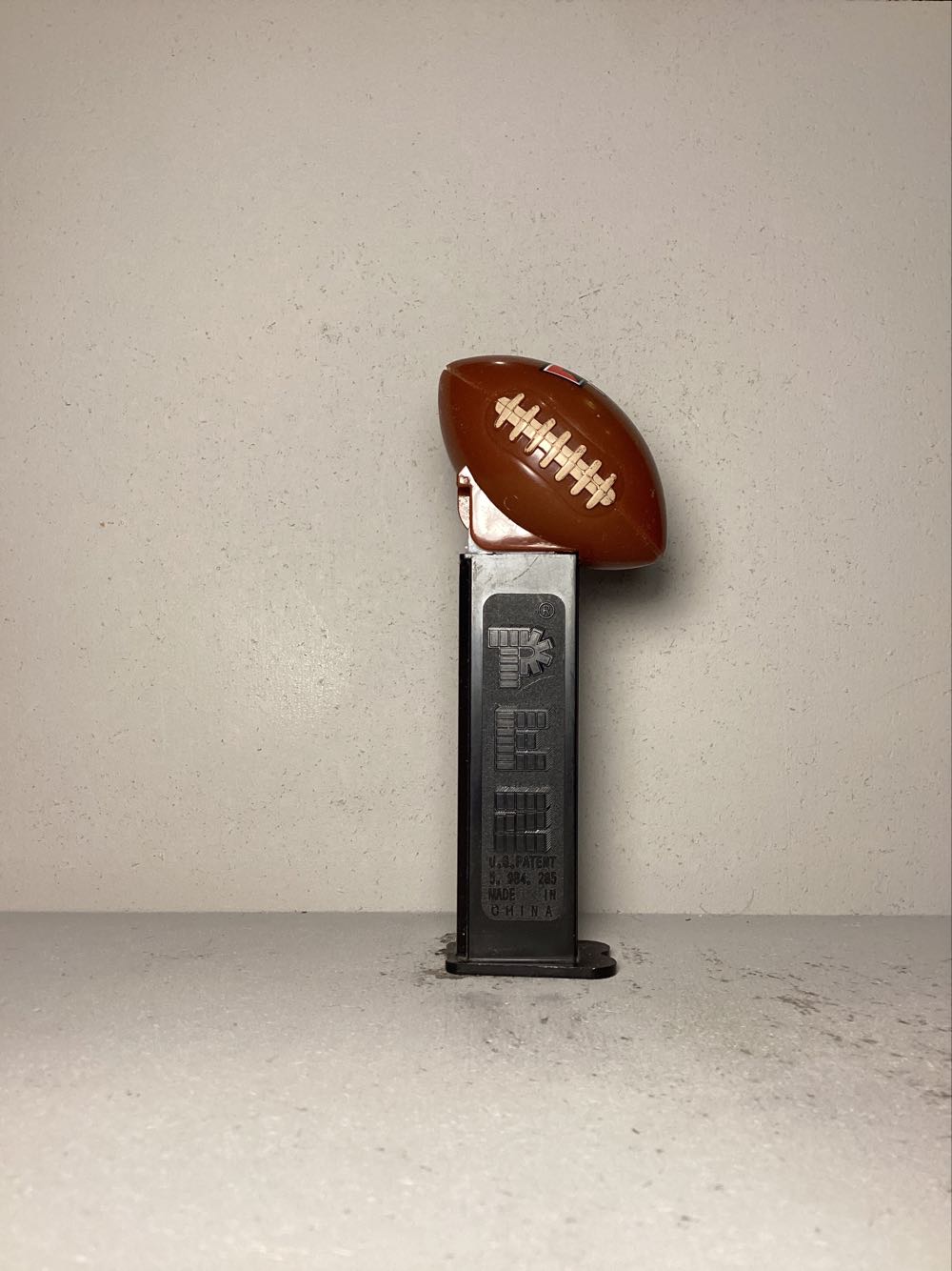 Football- NCAA College Football - Sports pez collectible - Main Image 2