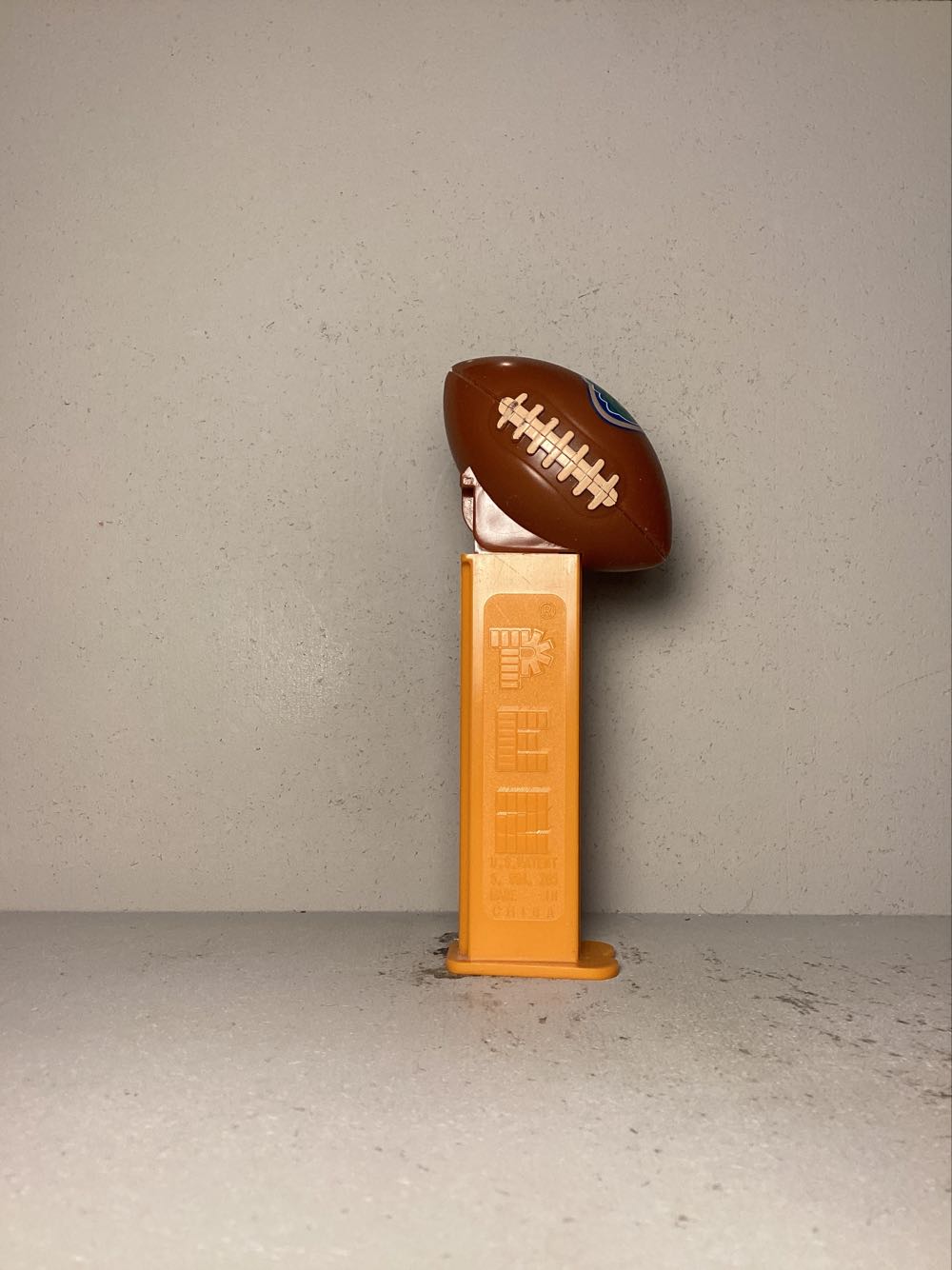 Football- NCAA College Football - Sports pez collectible - Main Image 2
