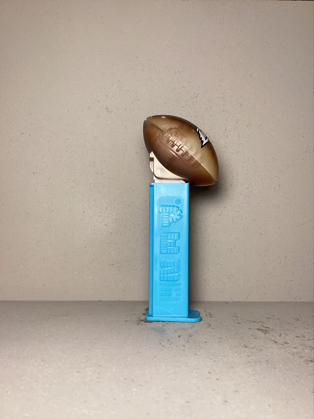 Football- Promotions Football - Sports pez collectible - Main Image 2