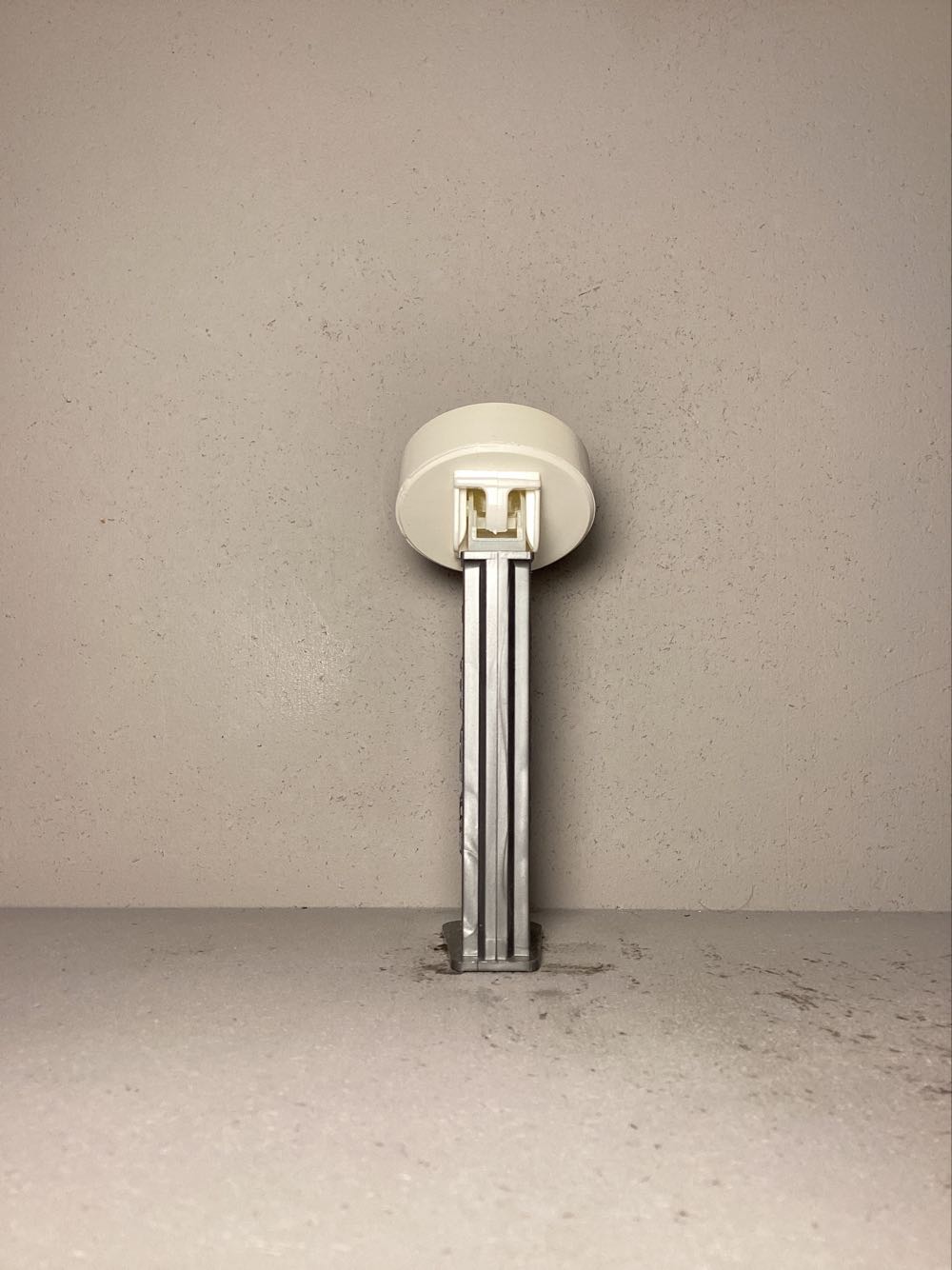 Hockey- Miscellaneous Pucks - Presidents pez collectible - Main Image 3