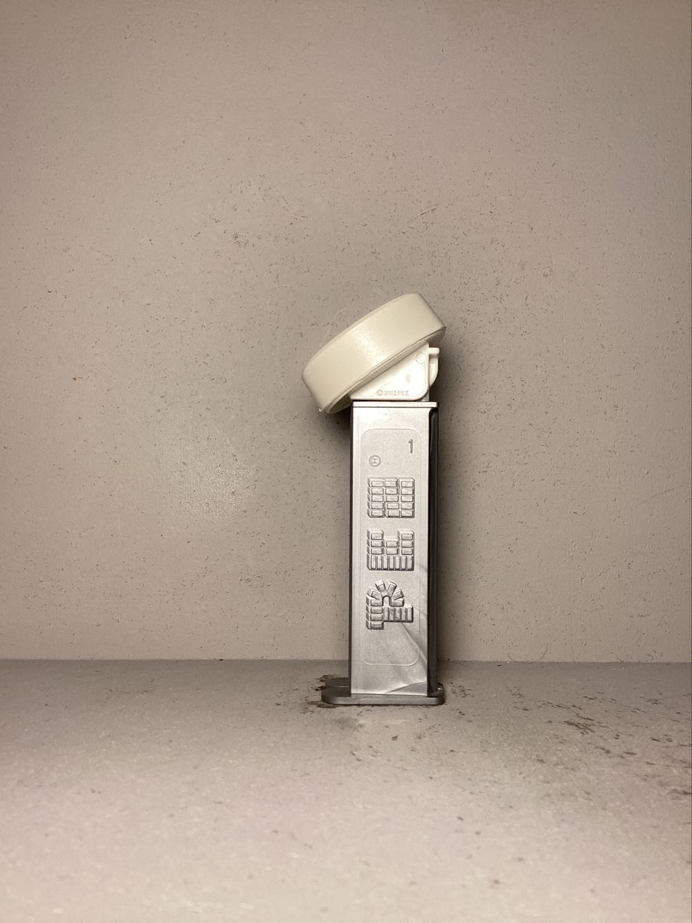 Hockey- Miscellaneous Pucks - Presidents pez collectible - Main Image 4