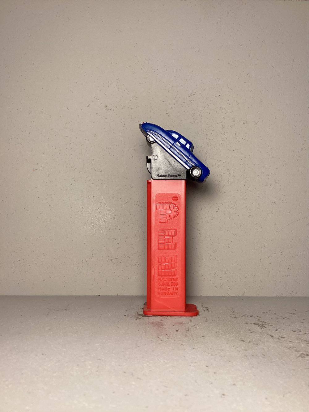 Cars - Doc Hudson - Licenced Characters pez collectible - Main Image 2