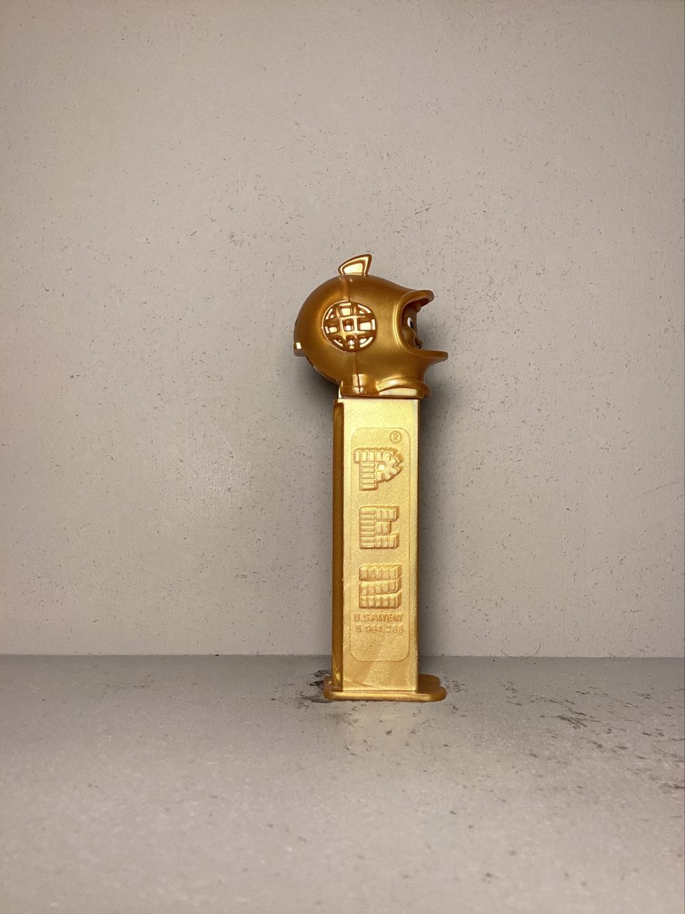 Disney- Chicken Little - Licenced Characters pez collectible - Main Image 2