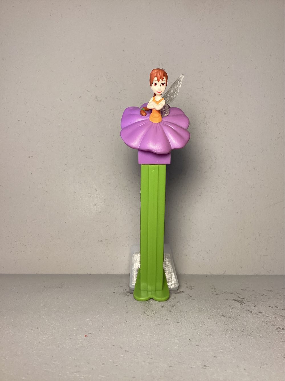 FX, Hand Holding Earth (2005)