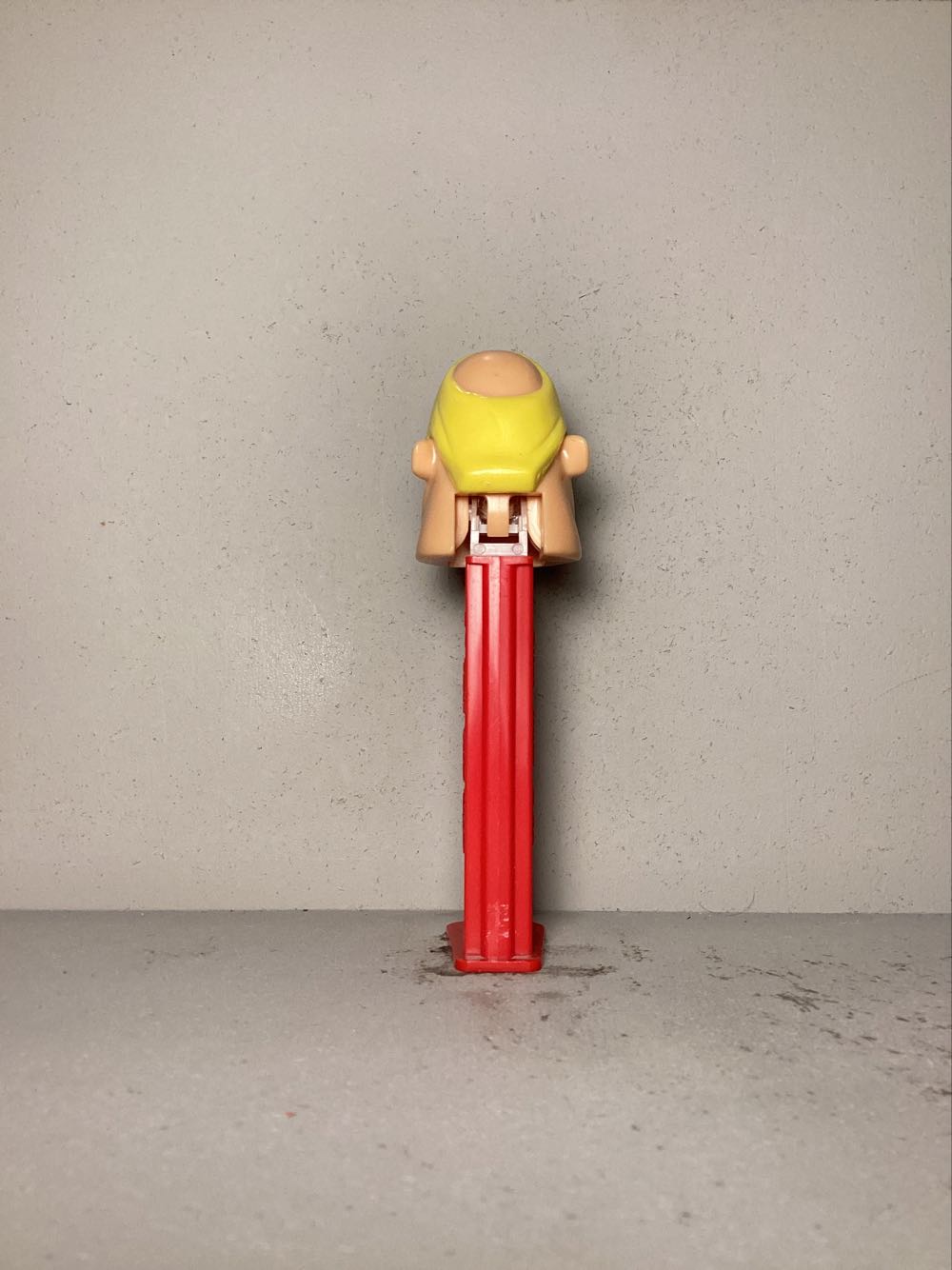 Incredibles - Mr Incredible  - Licenced Characters pez collectible - Main Image 3