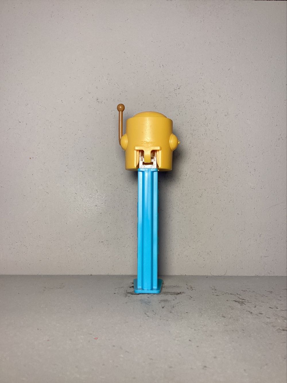 Disney- Meet The Robinsons - Sports pez collectible - Main Image 3