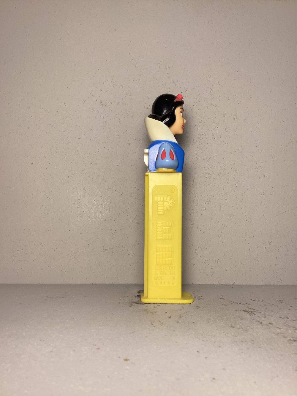 Disney- Snow White and 7 Dwarfs - Licenced Characters pez collectible - Main Image 2