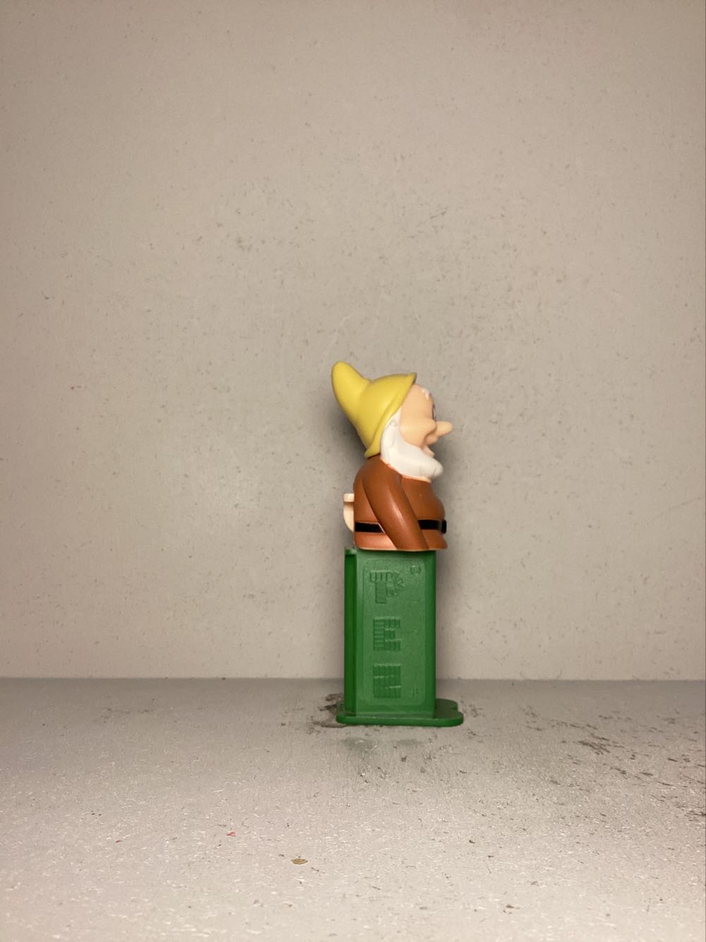 Disney- Snow White and 7 Dwarfs - Licenced Characters pez collectible - Main Image 2