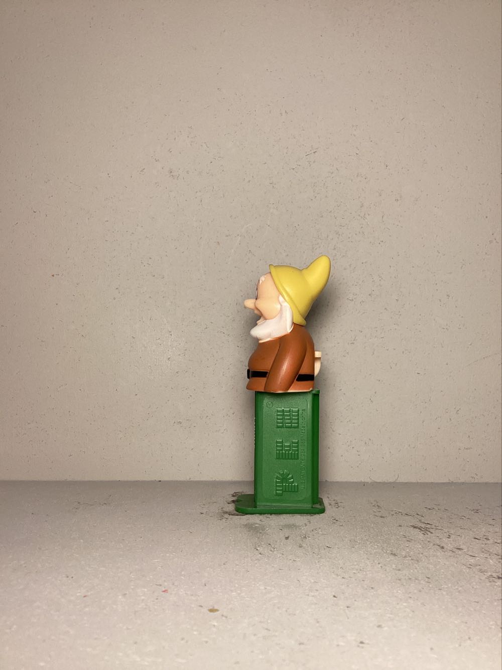 Disney- Snow White and 7 Dwarfs - Licenced Characters pez collectible - Main Image 4