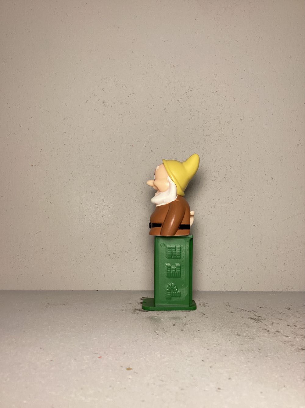 Disney- Snow White and 7 Dwarfs - Licenced Characters pez collectible - Main Image 4