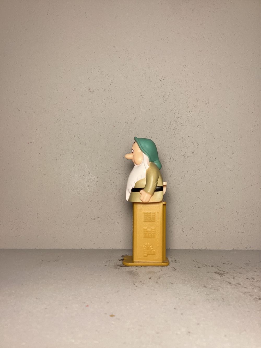 Disney- Snow White and 7 Dwarfs - Licenced Characters pez collectible - Main Image 4