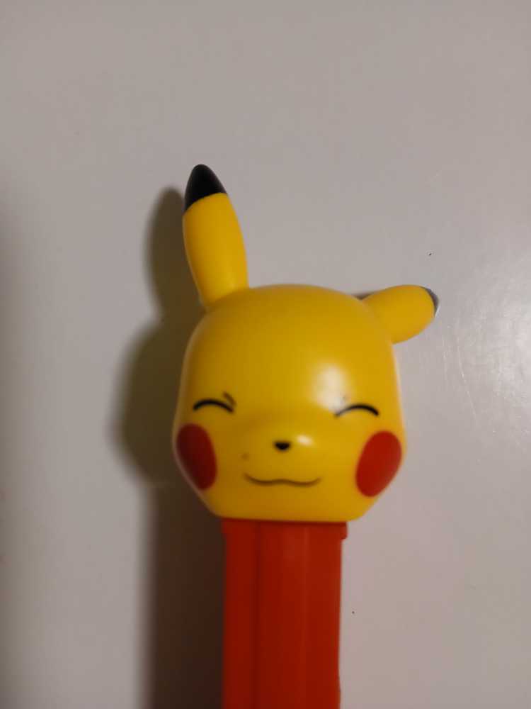 Pokemon - Pikachu  pez collectible - Main Image 2