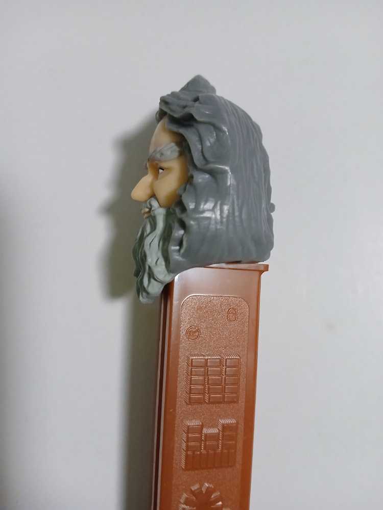 Hobbit - Radagast the Brown, brown stem  pez collectible - Main Image 2