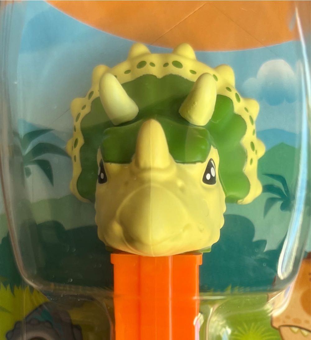 Triceratops - Jurassic World Explorers pez collectible - Main Image 2