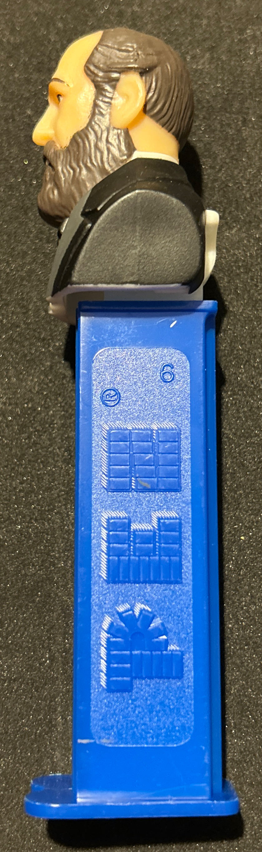 Presidents - James A. Garfield - U.S. Presidents pez collectible [Barcode 073621663909] - Main Image 3