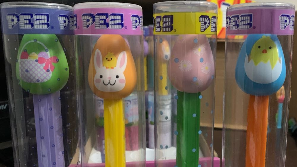 Easter - Eggs - Holiday - Easter pez collectible - Main Image 3