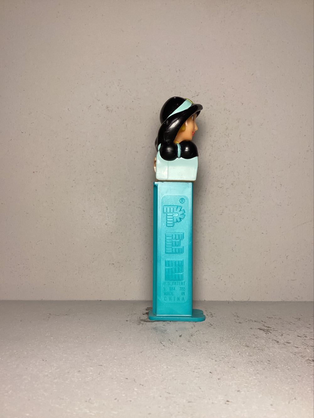 Disney- Aladdin - Licenced Characters pez collectible - Main Image 2