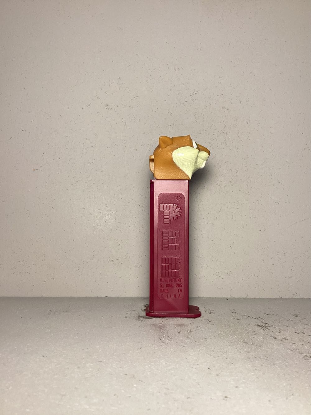 DreamWorks- Over The Hedge - Licenced Characters pez collectible - Main Image 2