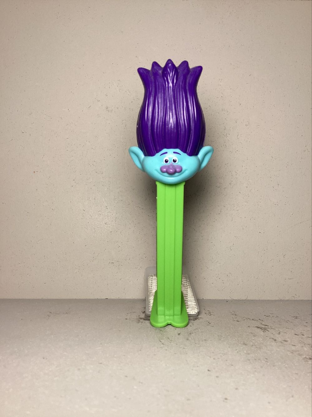 Party Favor - Pez-a-saurs - He-saur
