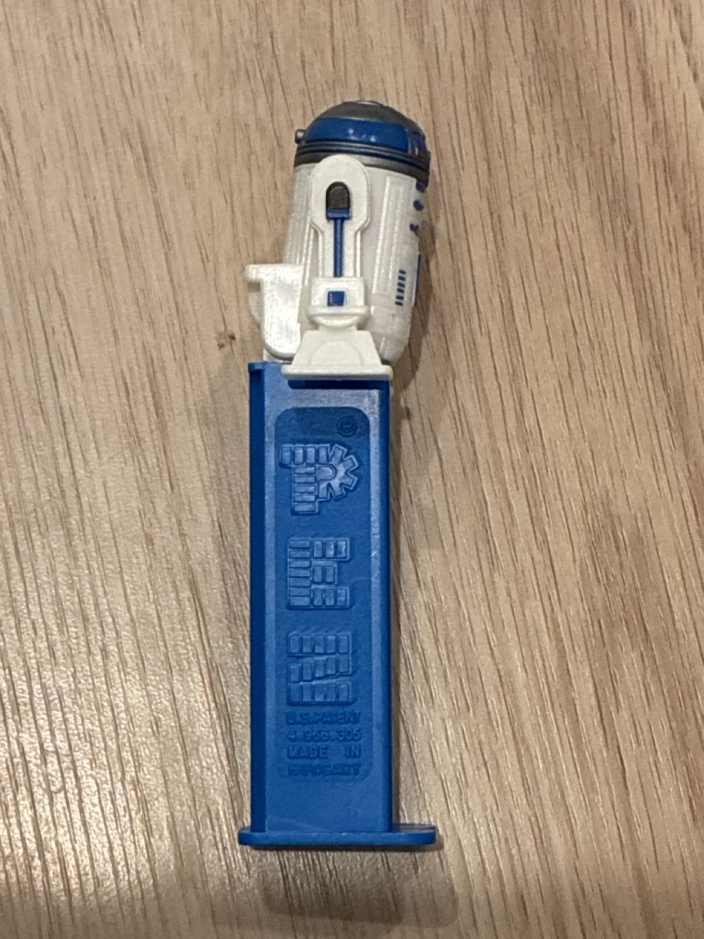 R2-D2 - Star Wars pez collectible - Main Image 2