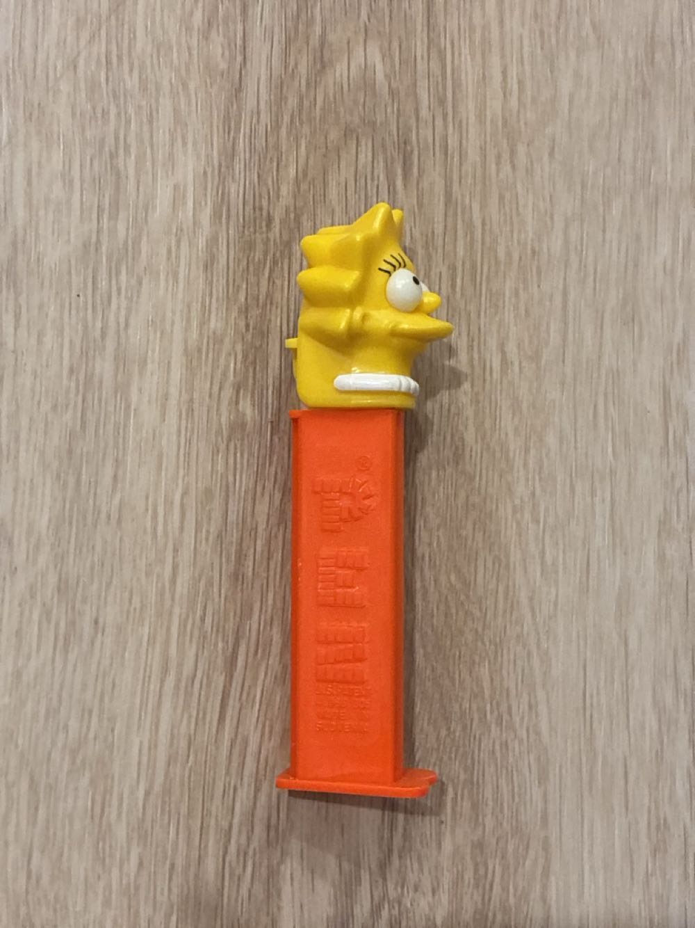 Lisa Simpson - The Simpsons pez collectible - Main Image 2