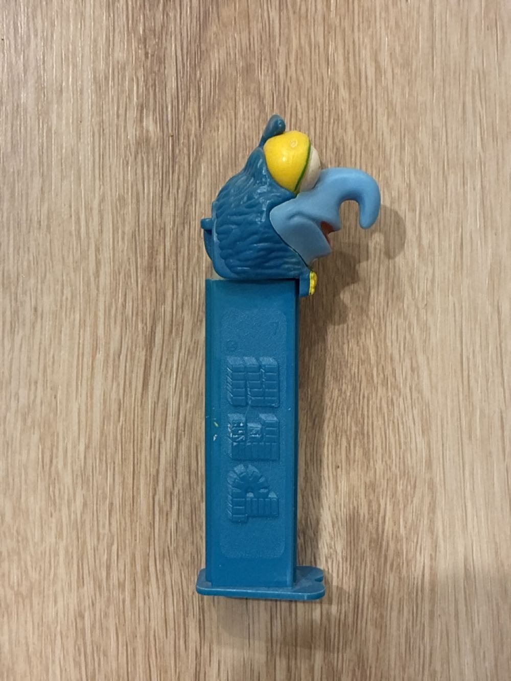 Gonzo - The Muppets pez collectible - Main Image 2