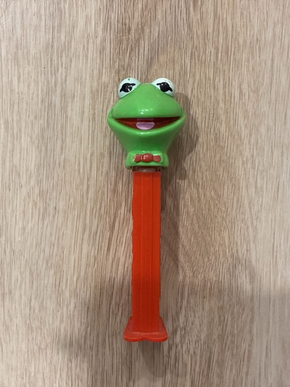 Emoticons (Non-USA) / Emoji (USA)