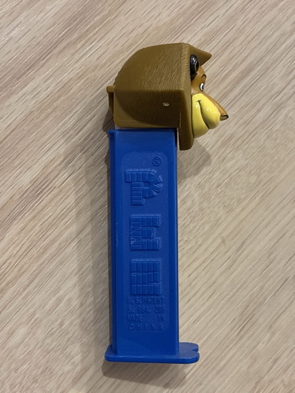 Alex the Lion - Madagascar pez collectible - Main Image 2