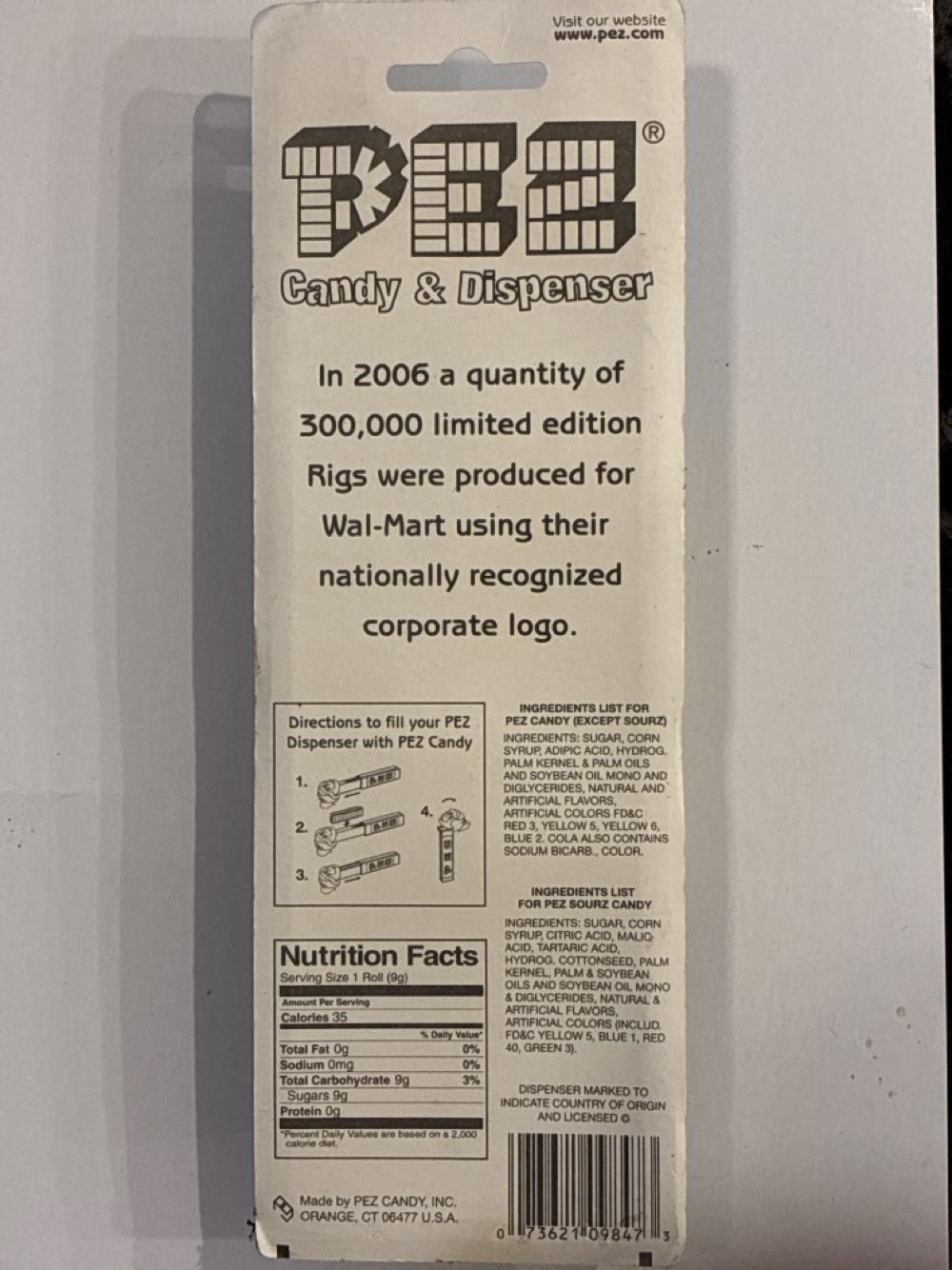 Wal-Mart Limited Edition Rig - Walmart / Advertising Truck (Rigs) / Limited Edition pez collectible [Barcode 073621098473] - Main Image 2
