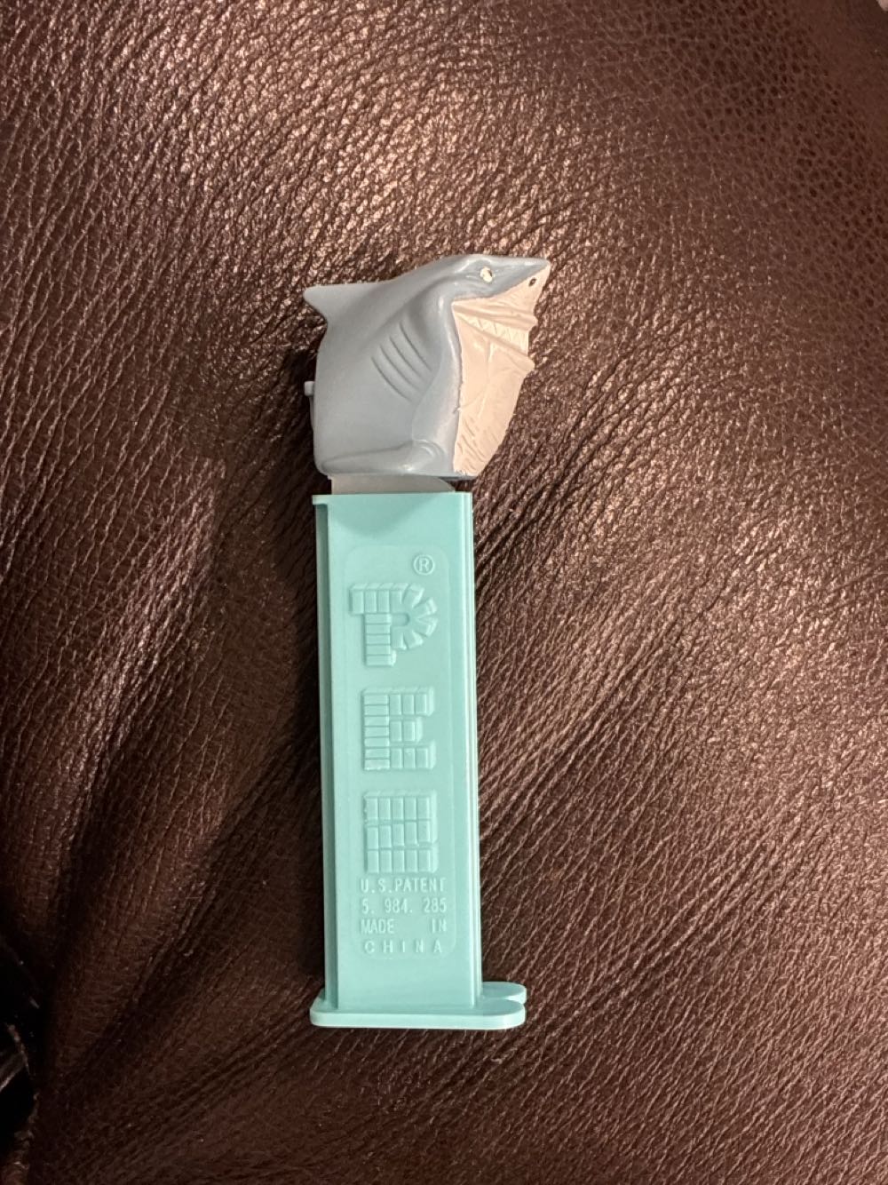 Bruce the Shark - Disney - Finding Nemo pez collectible - Main Image 2