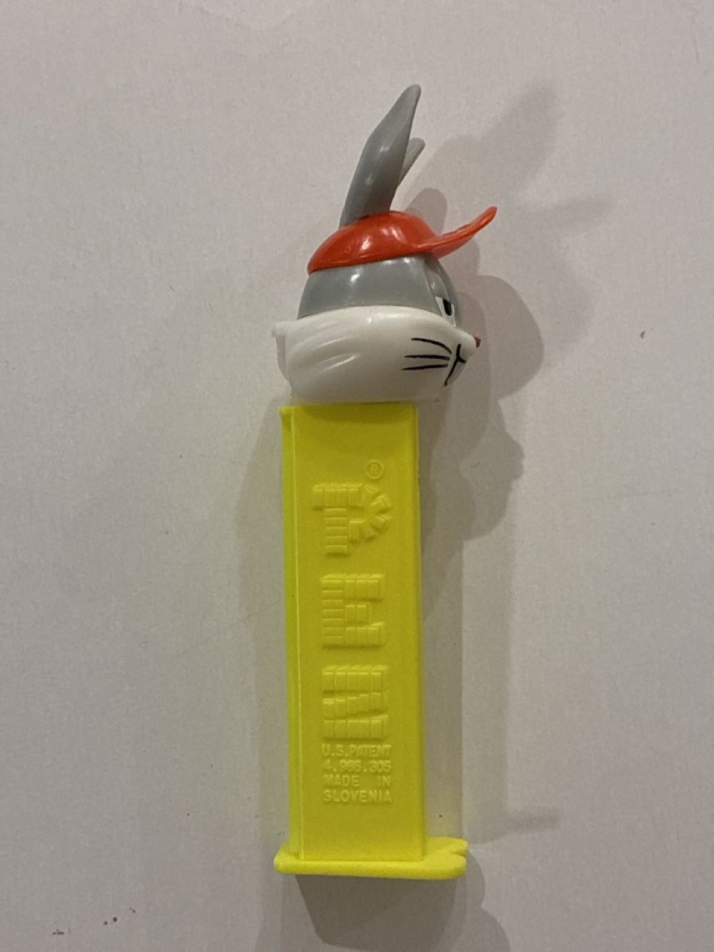 Bugs Bunny - Looney Tunes pez collectible - Main Image 2