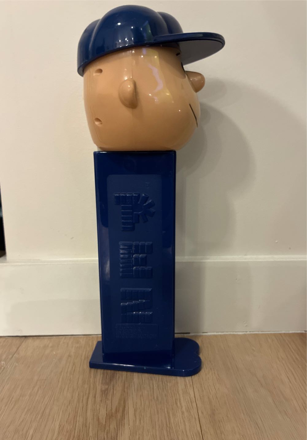 MLB Charlie Brown (New York Mets) - Giant Pez Candy Roll Dispenser pez collectible - Main Image 3